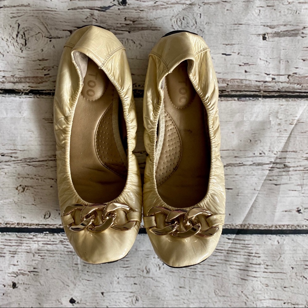 me too Gold Chain Accent Ballet Flats